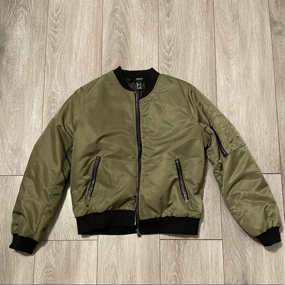 Forever 21 puff jacket, SIZE small